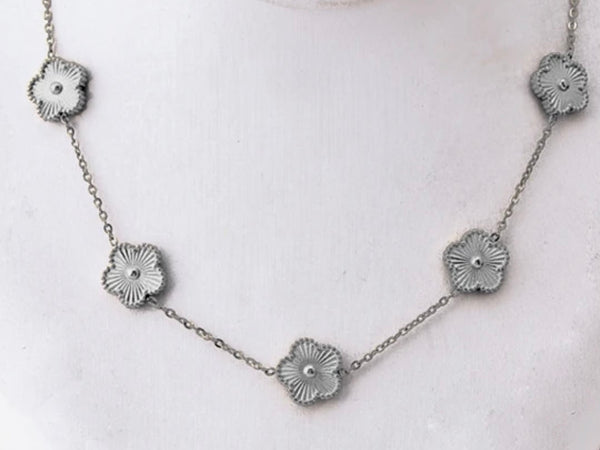 Stainless Steel 5 Flower Necklace Silver