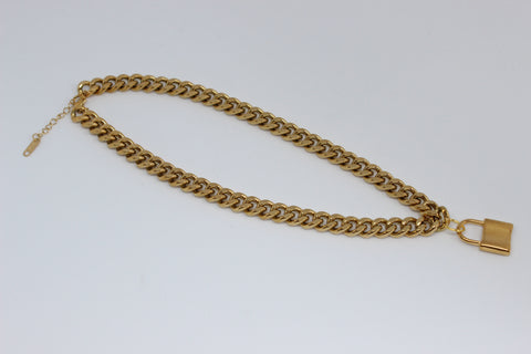 Chunky Stainless Steel Choker Chain With Lock Pendant Gold
